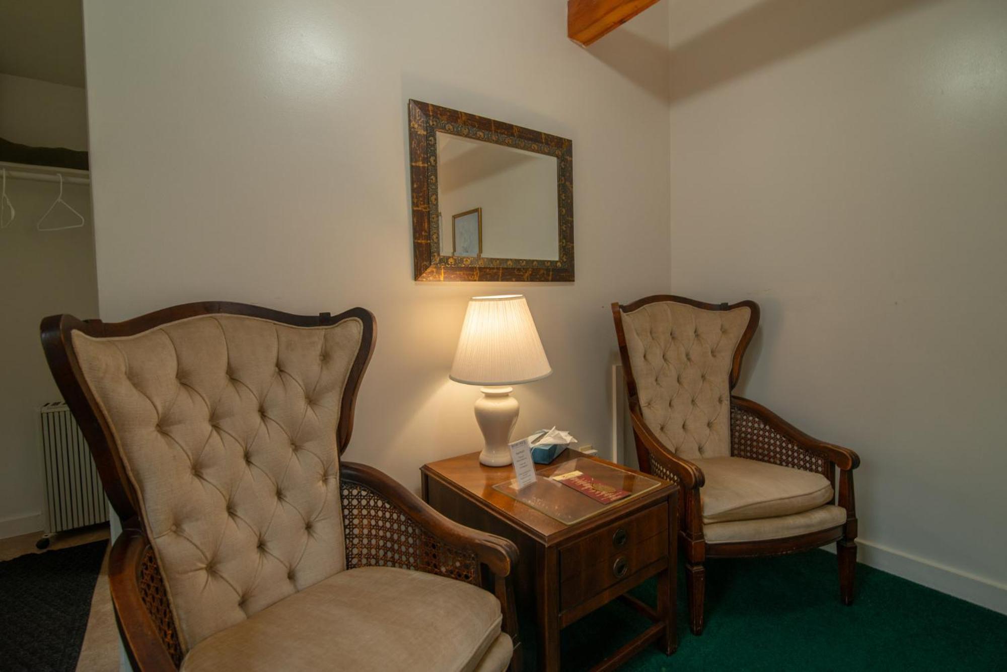 Moore House Inn & Cabins Marlinton Номер фото